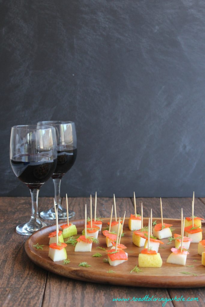 salmon dill pear bites with wine